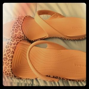 Crocs Womens Leopard Wedge Slide Sandals